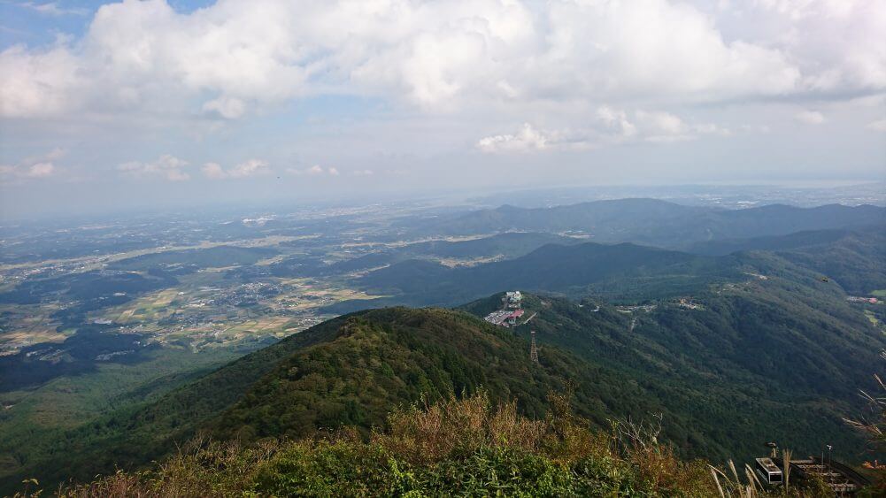 女体山山頂より