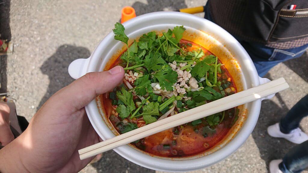 トムヤムラーメン（パクチーのせ）