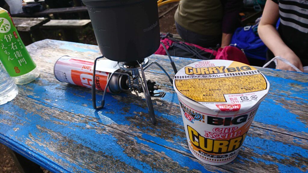 山頂でカップラーメン